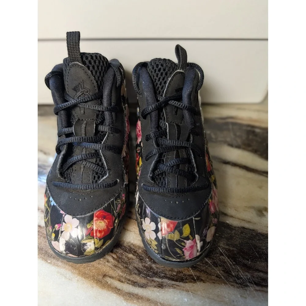 Nike Little Posite One Floral Black University Red AT8250-001 Kids Size 10C